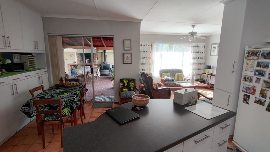 3 Bedroom Property for Sale in Stilbaai Wes Western Cape